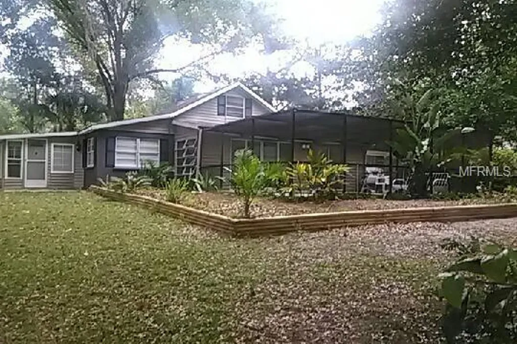 301 W Graves Avenue Orange City FL 32763