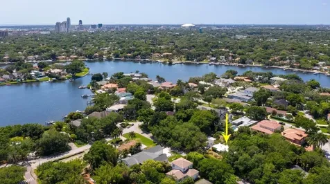 124 Laredo Way NE St Petersburg FL 33704