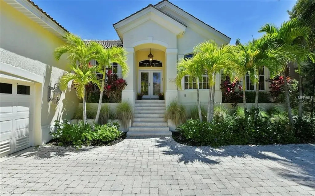3525 White Lane Sarasota FL 34242