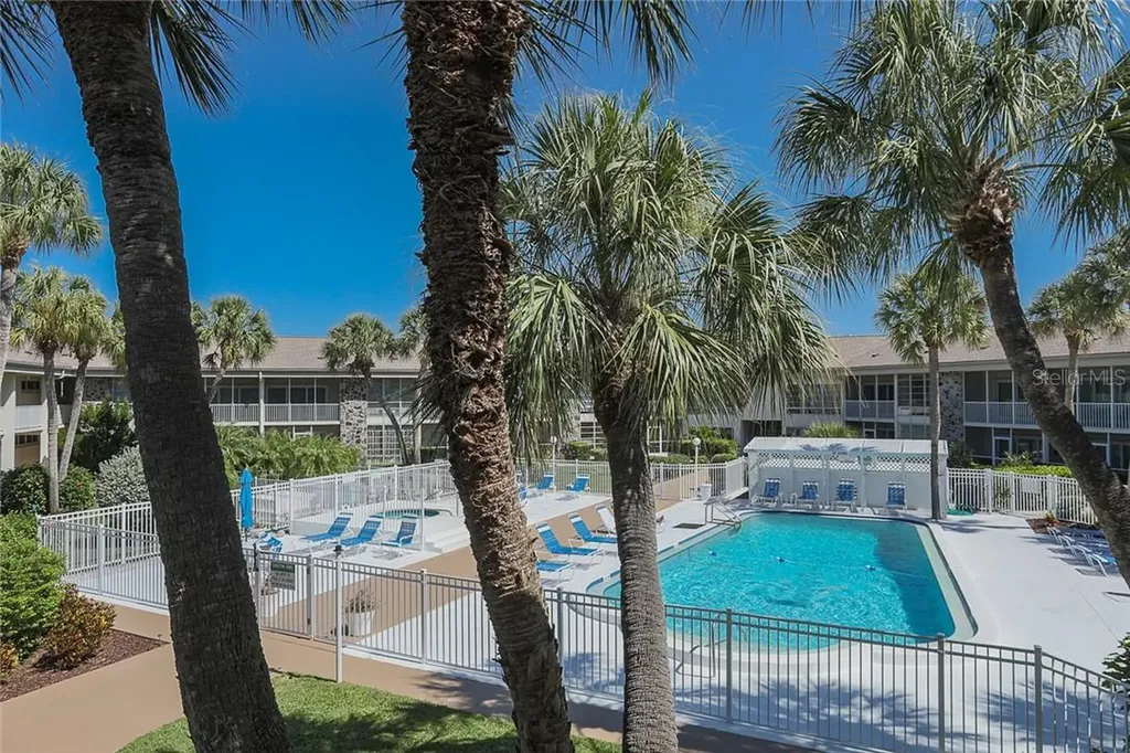 500 S Washington Drive Sarasota FL 34236