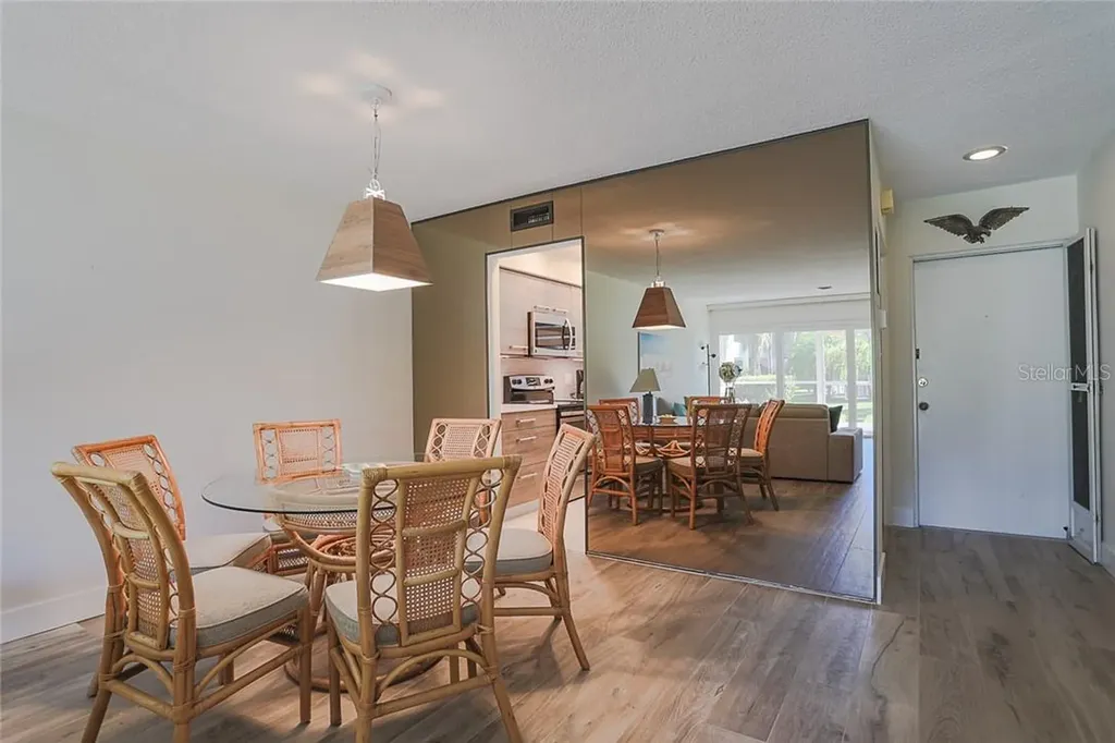 500 S Washington Drive Sarasota FL 34236