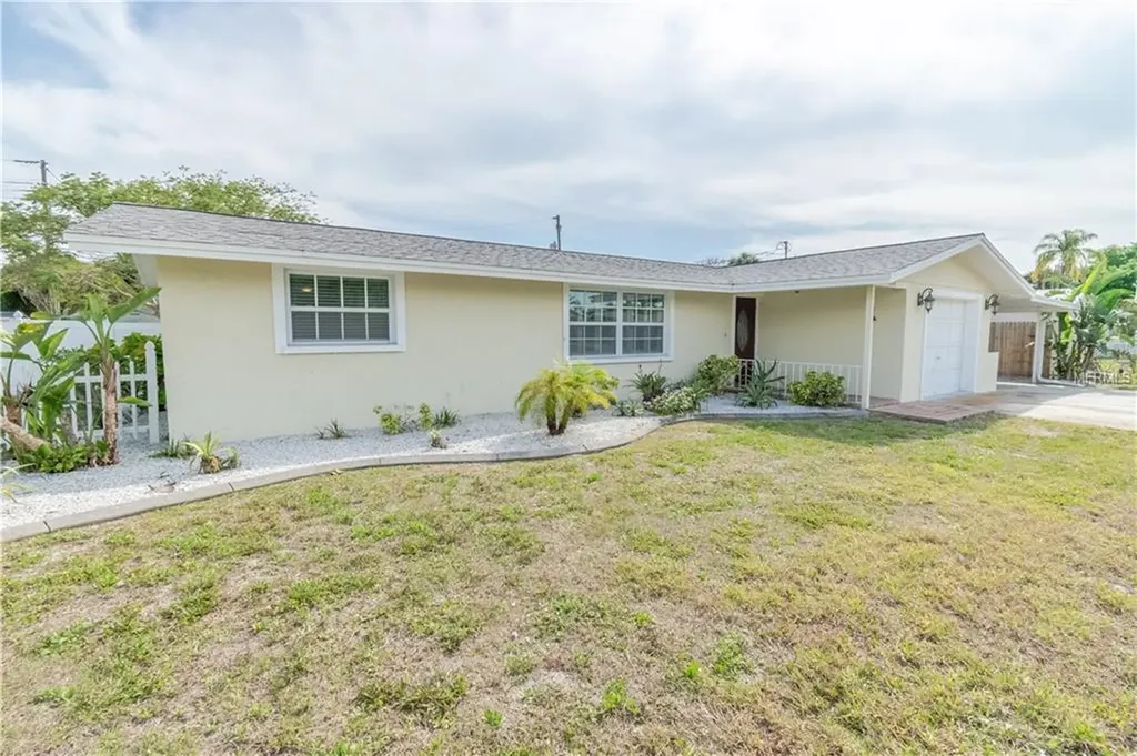 1313 Fir Avenue Venice FL 34285
