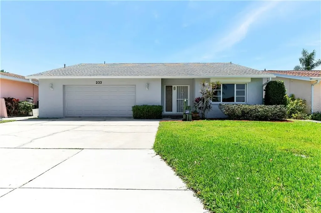 233 176th Avenue E Redington Shores FL 33708