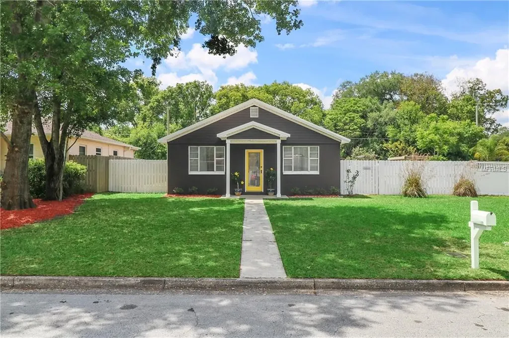 2428 S Myrtle Avenue Sanford FL 32771