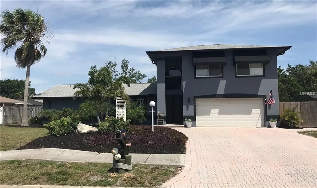 7225 Caladesia Drive Sarasota FL 34243