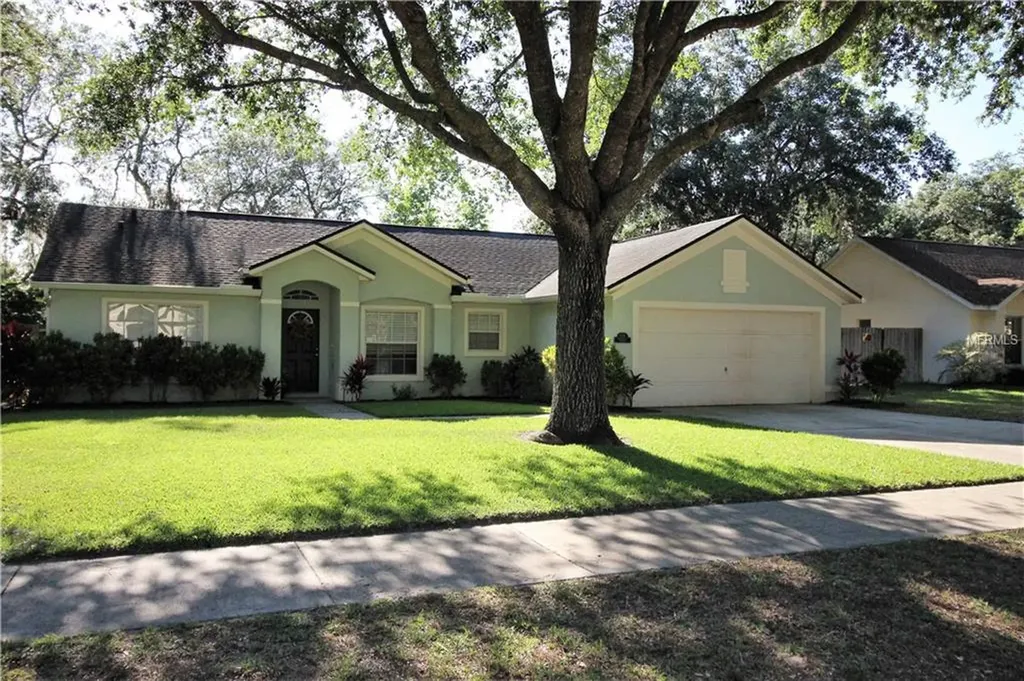 626 Oakpoint Circle Davenport FL 33837