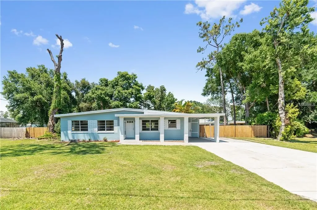 317 W Buchanon Avenue Orlando FL 32809