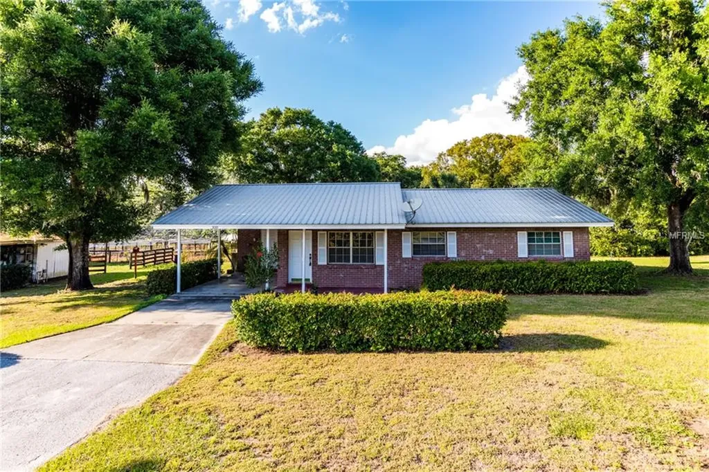 100 Sand Ridge Road Fort Meade FL 33841