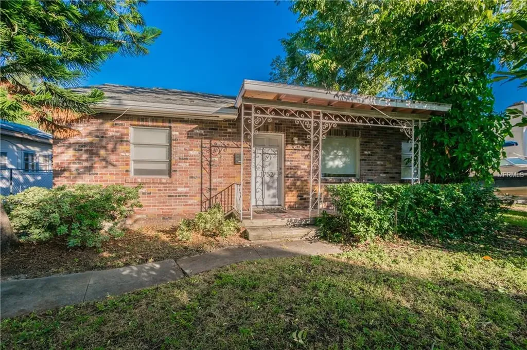 1752 28th Street S St Petersburg FL 33712