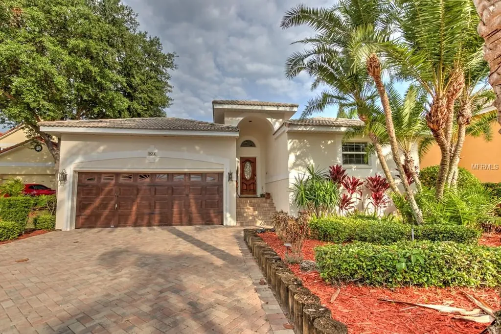 924 Symphony Isles Boulevard Apollo Beach FL 33572