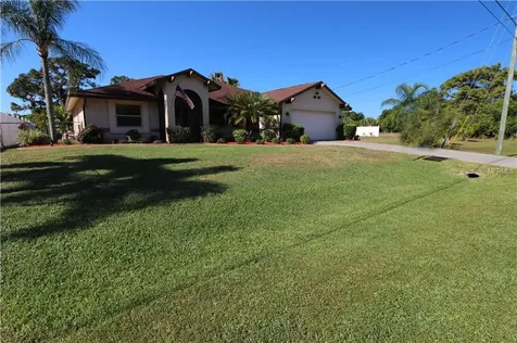 9325 Fruitland Avenue Englewood FL 34224