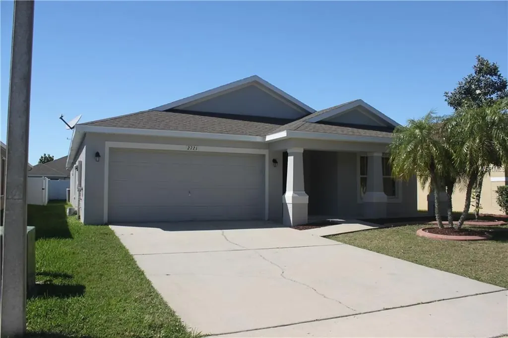 2721 Lucas Lakes Lane Kissimmee FL 34744