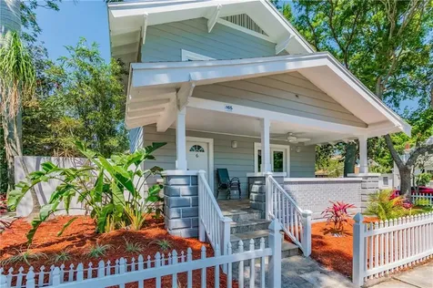 165 17th Avenue NE St Petersburg FL 33704