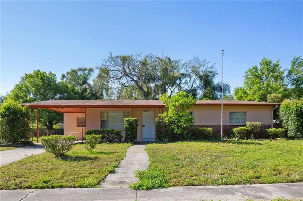 4425 Cobia Drive Tampa FL 33617