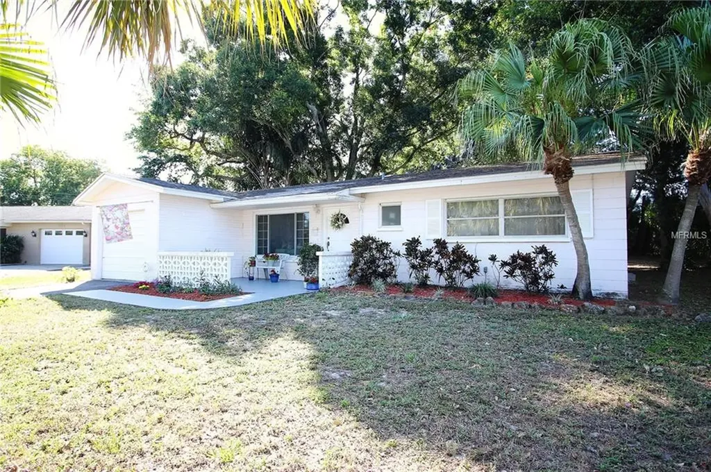 6100 35th Avenue N St Petersburg FL 33710