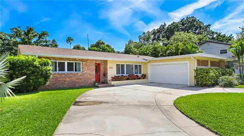134 58th Avenue S St Petersburg FL 33705