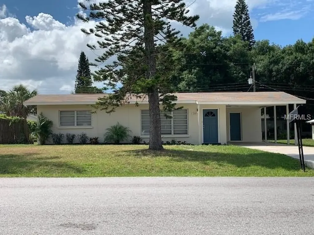 2650 Fort Worth Street Sarasota FL 34231