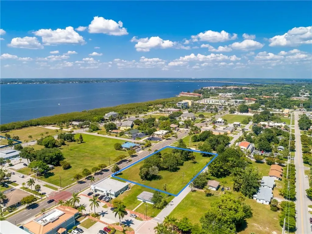 427,407, 417, 425 E Olympia Avenue Punta Gorda FL 33950