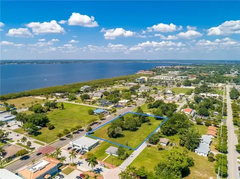 427,407, 417, 425 E Olympia Avenue Punta Gorda FL 33950