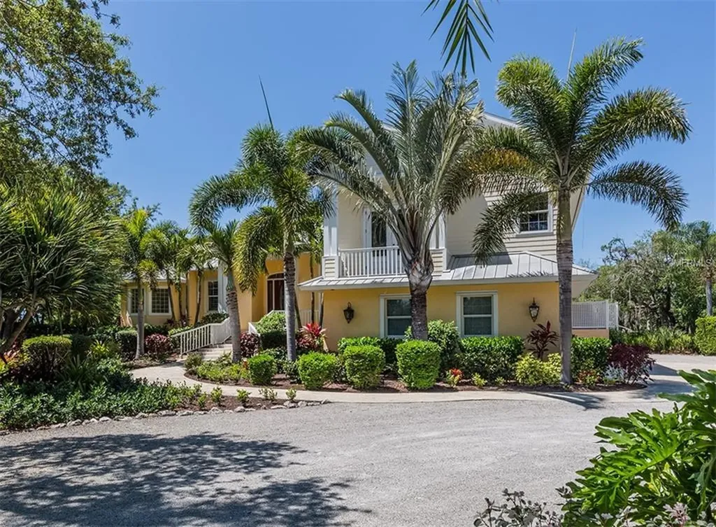 1361 Bayshore Drive Englewood FL 34223