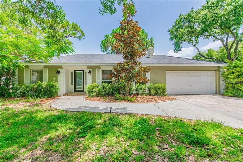 4709 W Price Avenue Tampa FL 33611
