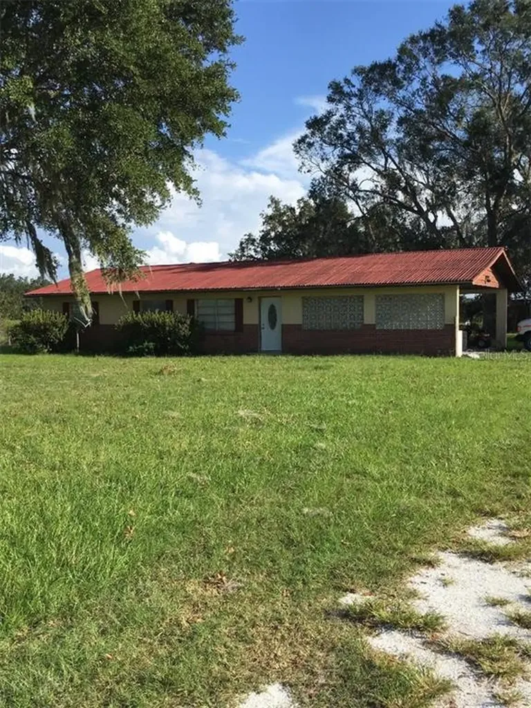 5839 Cr 707 Webster FL 33597