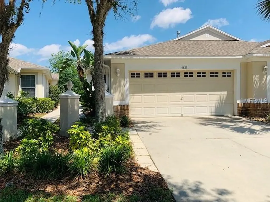 5837 Phoebenest Drive Lithia FL 33547