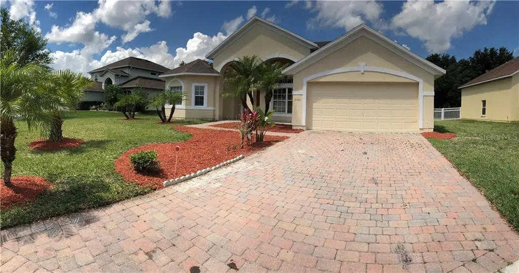 2724 Patrician Circle Kissimmee FL 34746