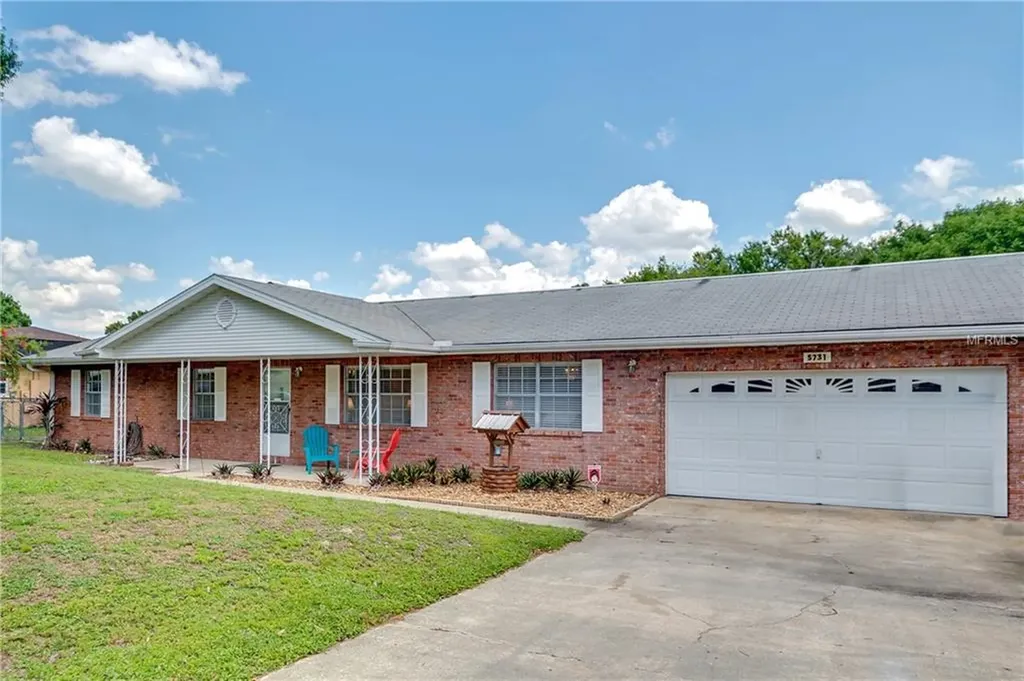 5731 Sands Point Drive Lakeland FL 33809