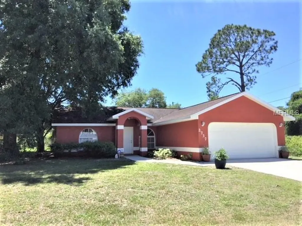 2737 Tusket Avenue North Port FL 34286