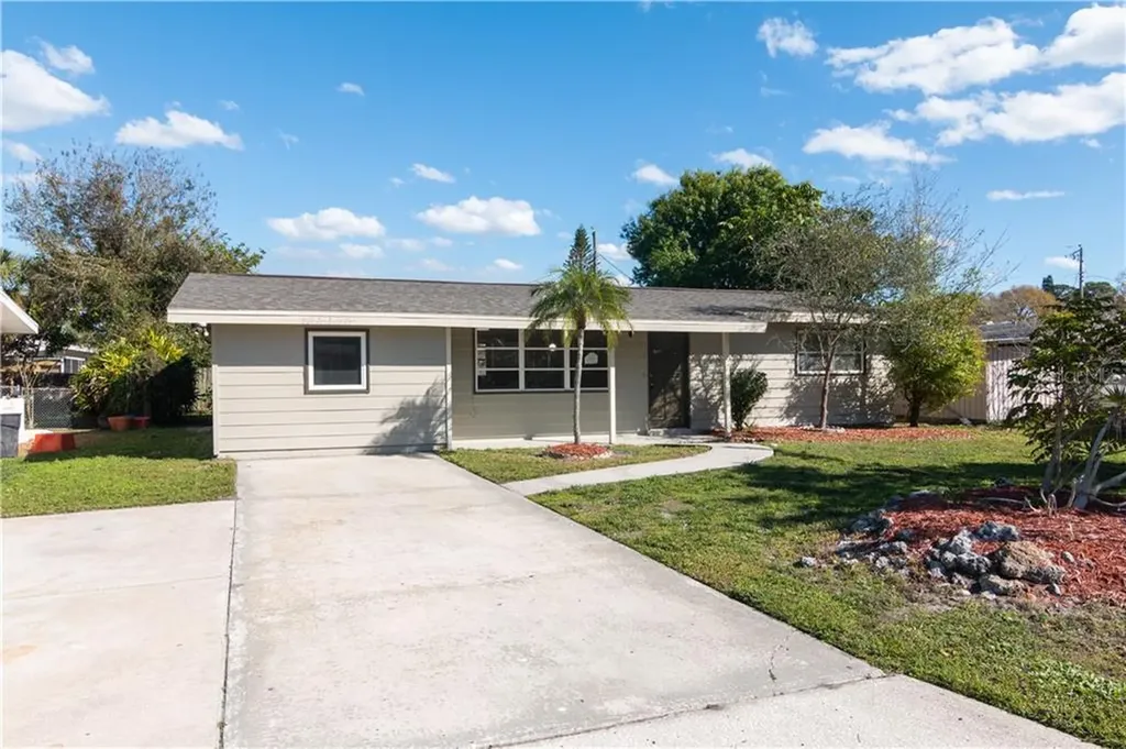 5665 Bronx Avenue Sarasota FL 34231