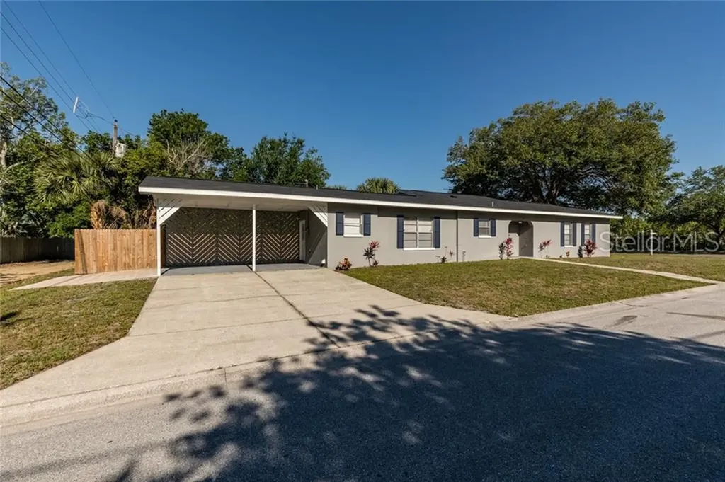 7670 8th Street N St Petersburg FL 33702