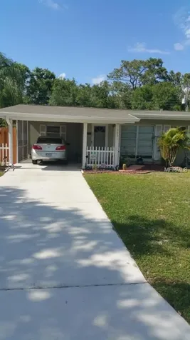3921 Omega Lane Sarasota FL 34235
