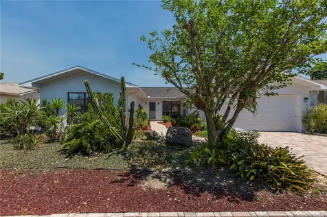 8914 Martinique Lane Port Richey FL 34668