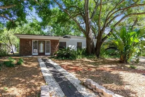 3911 W Pearl Avenue Tampa FL 33611