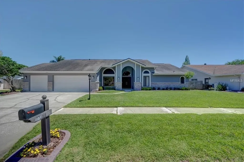 13713 Attley Place Tampa FL 33624