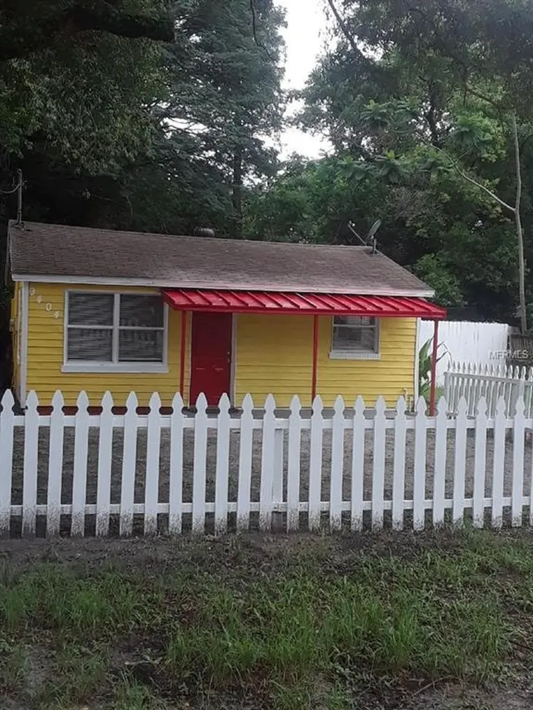 9404 N Semmes Street Tampa FL 33612