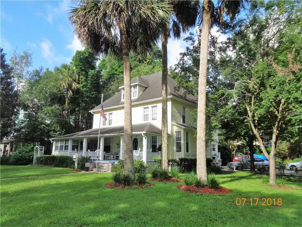 142 N Clara Avenue Deland FL 32720
