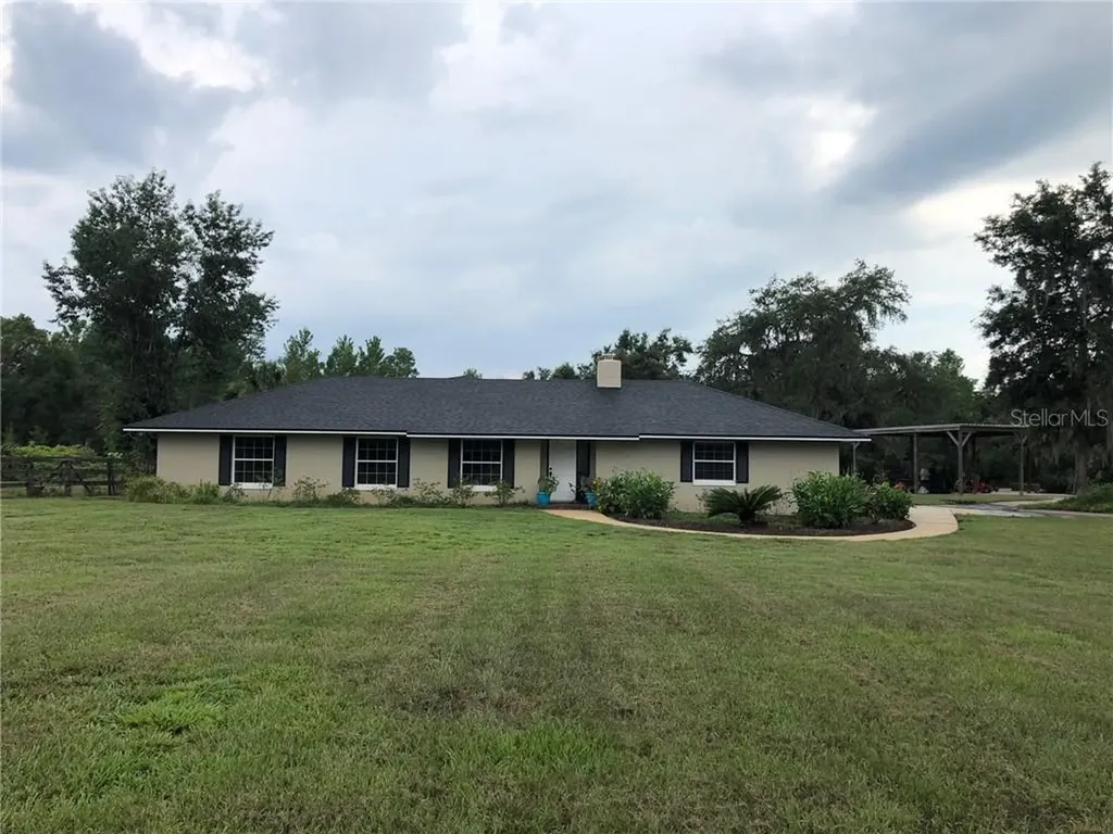 1001 Pioneer Way Geneva FL 32732