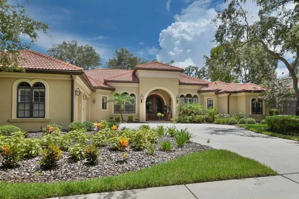 16401 Dunlindale Drive Lithia FL 33547