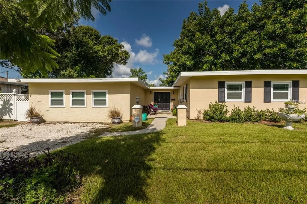 5200 22nd Avenue N St Petersburg FL 33710