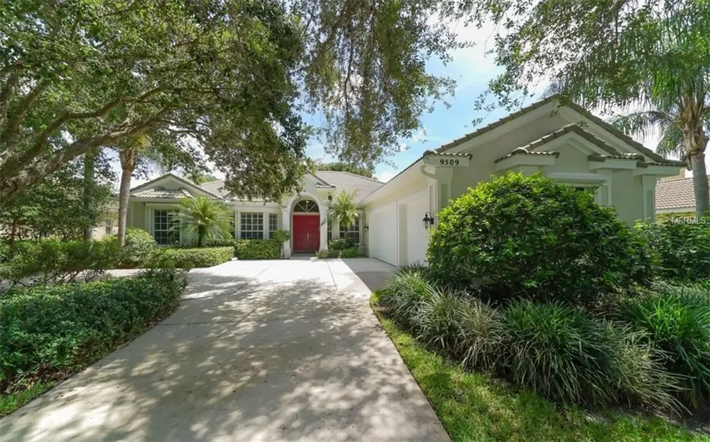 9509 Old Hyde Park Place Bradenton FL 34202