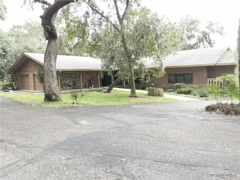 1216 S Scenic Highway Frostproof FL 33843