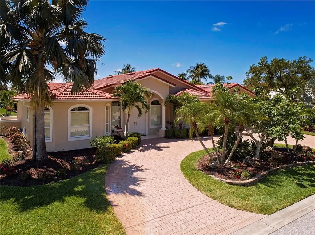 530 Yardarm Lane Longboat Key FL 34228