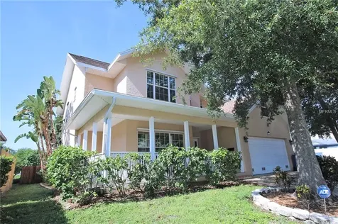 341 46th Avenue N St Petersburg FL 33703