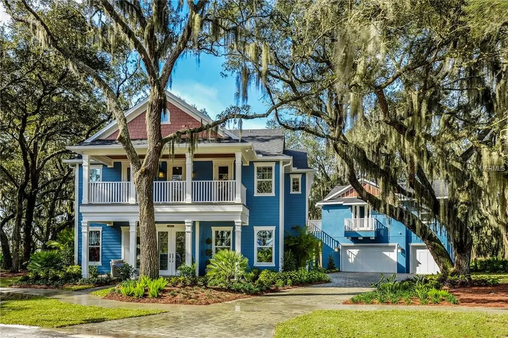 13925 Lake Fishhawk Drive Lithia FL 33547