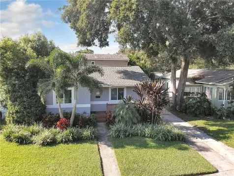 1304 26th Avenue N St Petersburg FL 33704