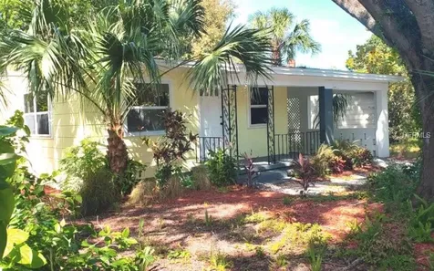 914 35th Street N St Petersburg FL 33713
