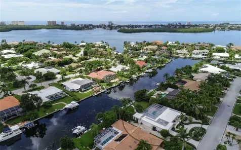 390 Bob White Drive Sarasota FL 34236
