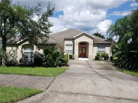 369 Maudehelen Street Apopka FL 32703